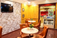 Palette Phoenix Hotel