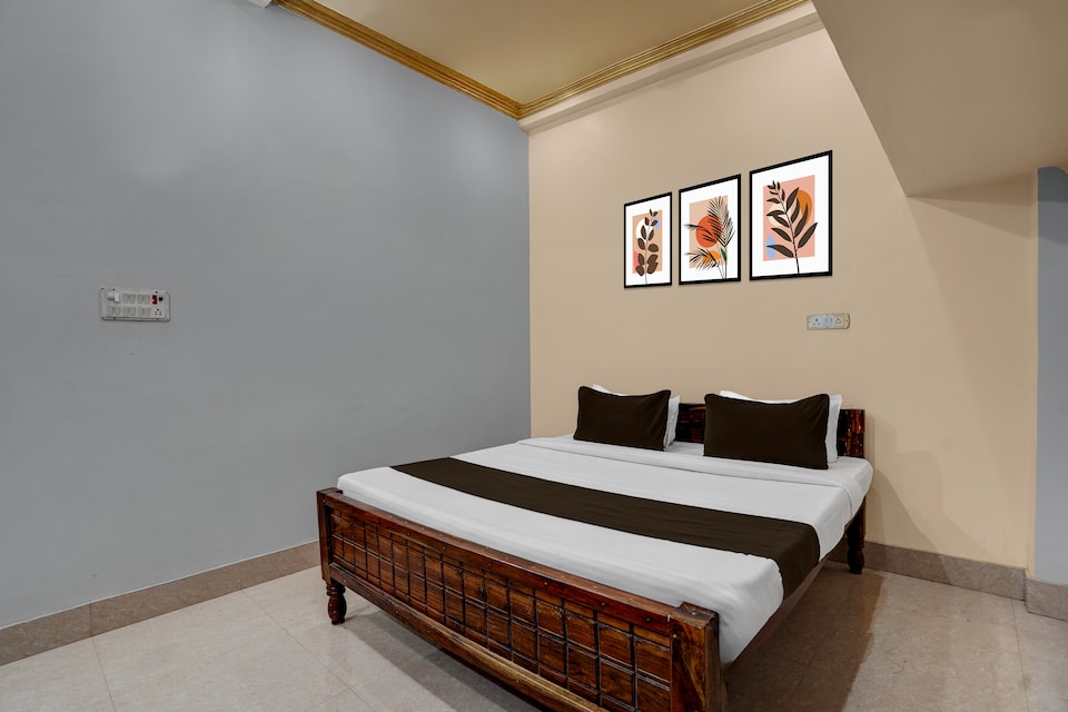 Hotel O LAXMI PALACE HOTEL MINTA & BANQUET HALL, Patna, Patna