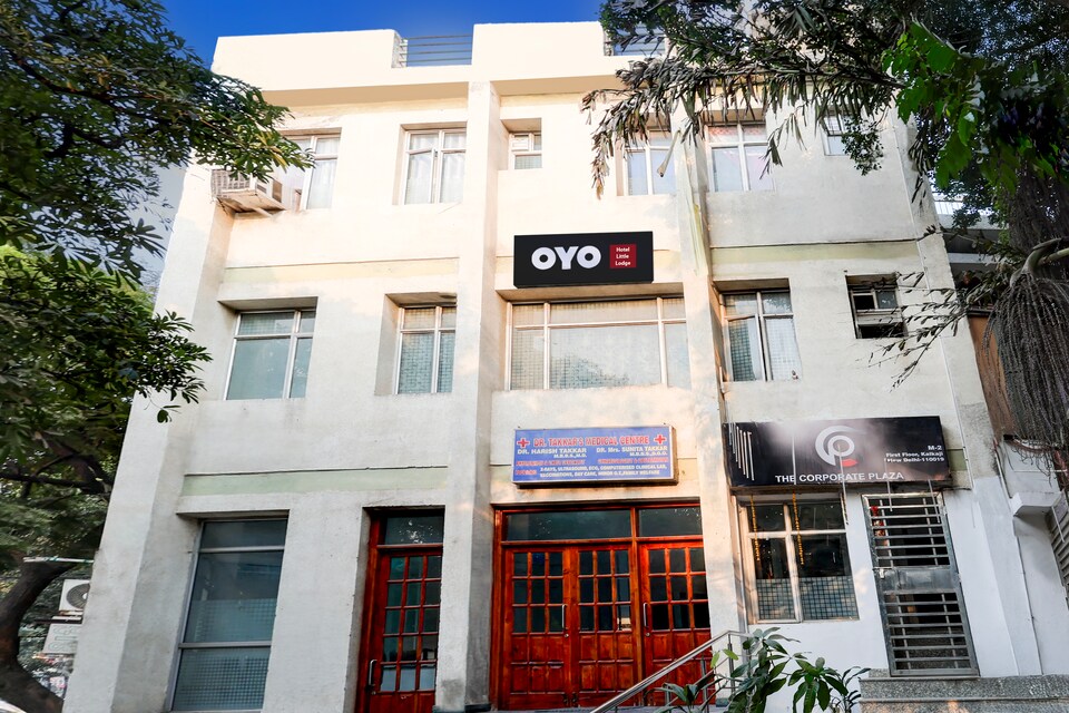 Hotel O 82951 Little Lodge, Kalkaji Delhi, Delhi