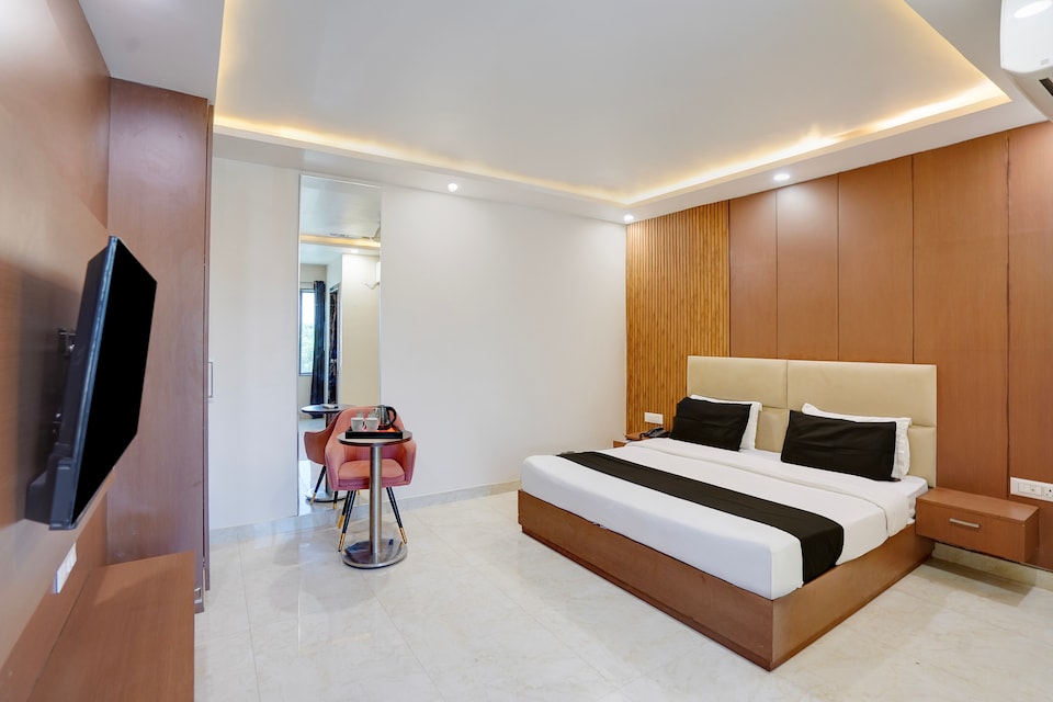 Super Hotel O Kanpur City Centre Formerly SR Galaxy, Kanpur Railway Station, Kanpur