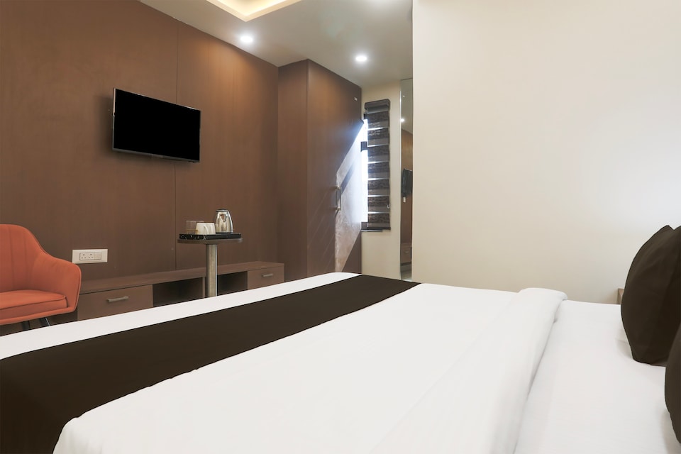Hotel O Kanpur City Centre Formerly SR Galaxy, Kanpur Railway Station, Kanpur