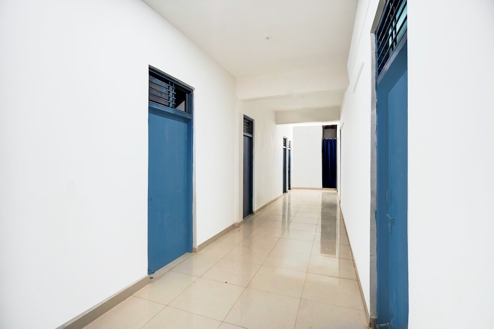 Hotel O Pari In Hotel, Ghaziabad City, Ghaziabad
