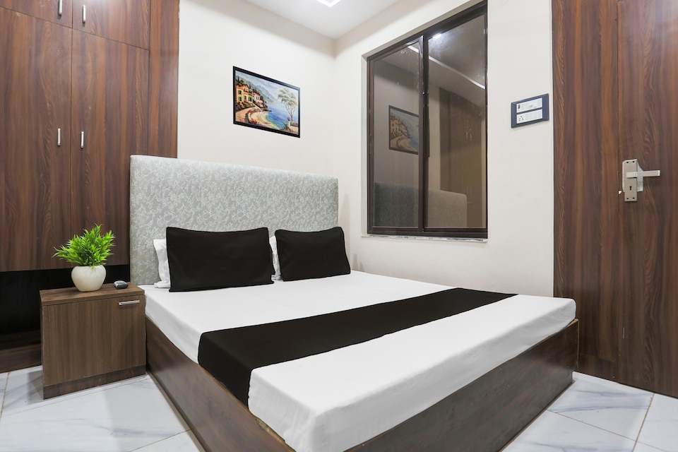 Hotel O S Grand, Rambagh Allahabad, Prayagraj