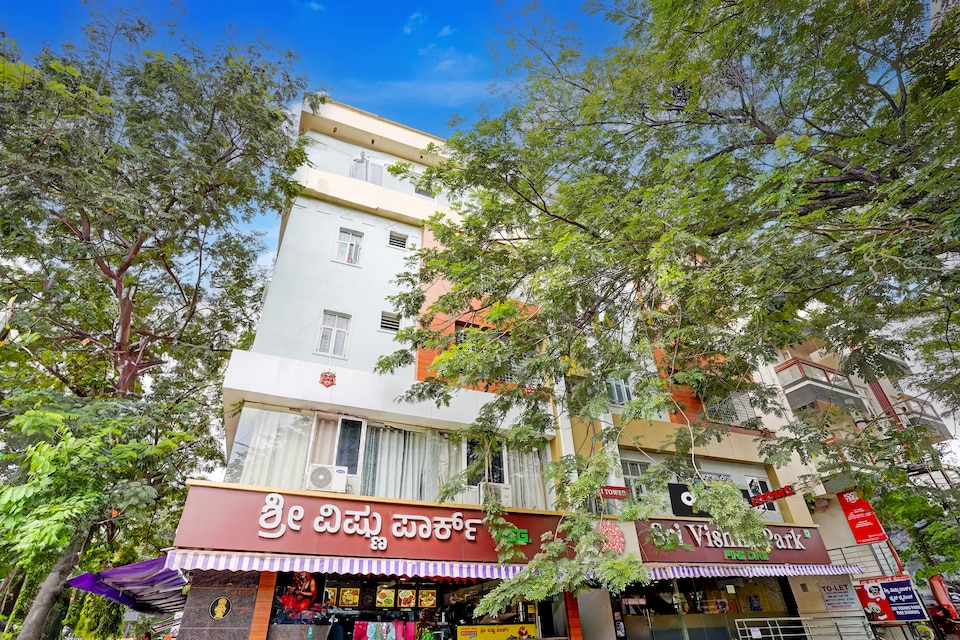 Hotel O SGR Palace, Jalahalli Bangalore, Bangalore