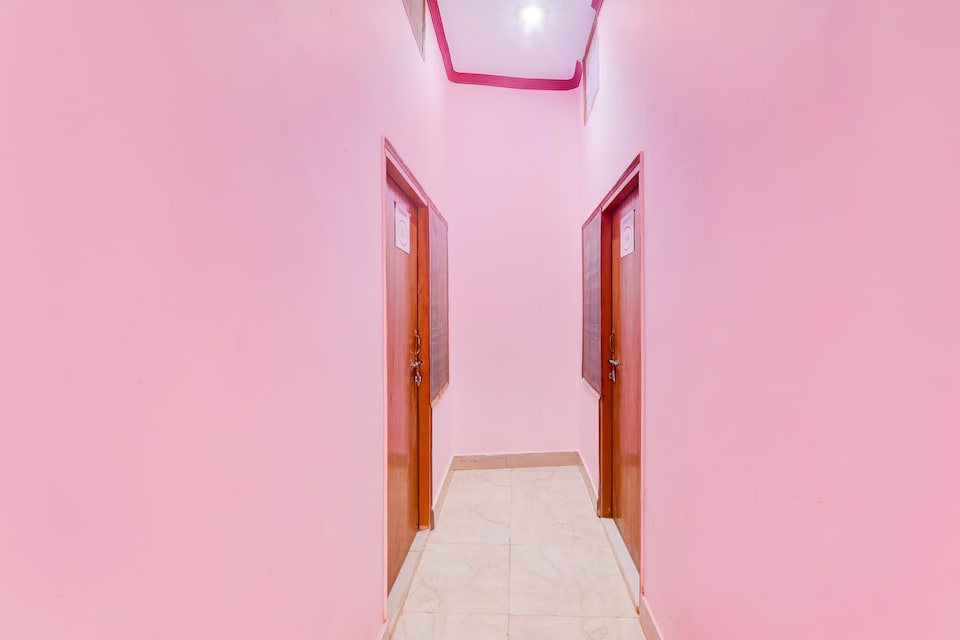 SPOT ON Hotel A R Palace, Vikas Nagar Lucknow, Lucknow