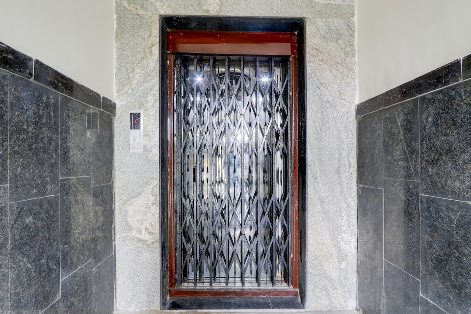 Collection O Kukatpally S Palace, Kukatpally, Hyderabad