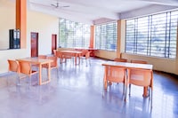 Hotel O Midwaytreat Burhanpur