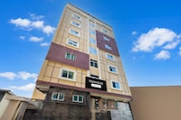 Super Townhouse Kokapet Formerly Aarian Tej Nilayam