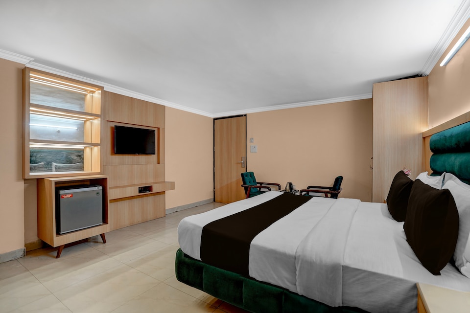 Collection O Company Bagh Amritsar Formerly Hotel Ricky International, Company garden Amritsar, Amritsar