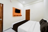 Super Townhouse Oak LB Metro Station Formerly Sunil Arcade