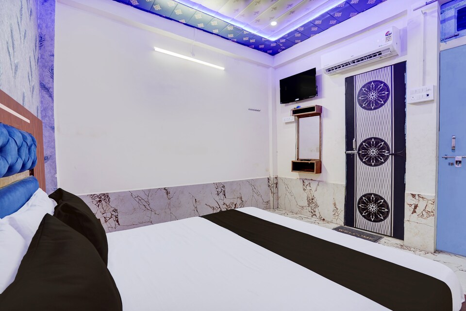 Collection O Mathura Railway Junction Formerly Brij Gaurav Guest House, Mathura Station, Mathura