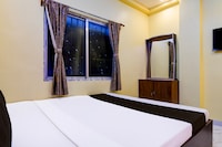 Hotel O Golden Queen