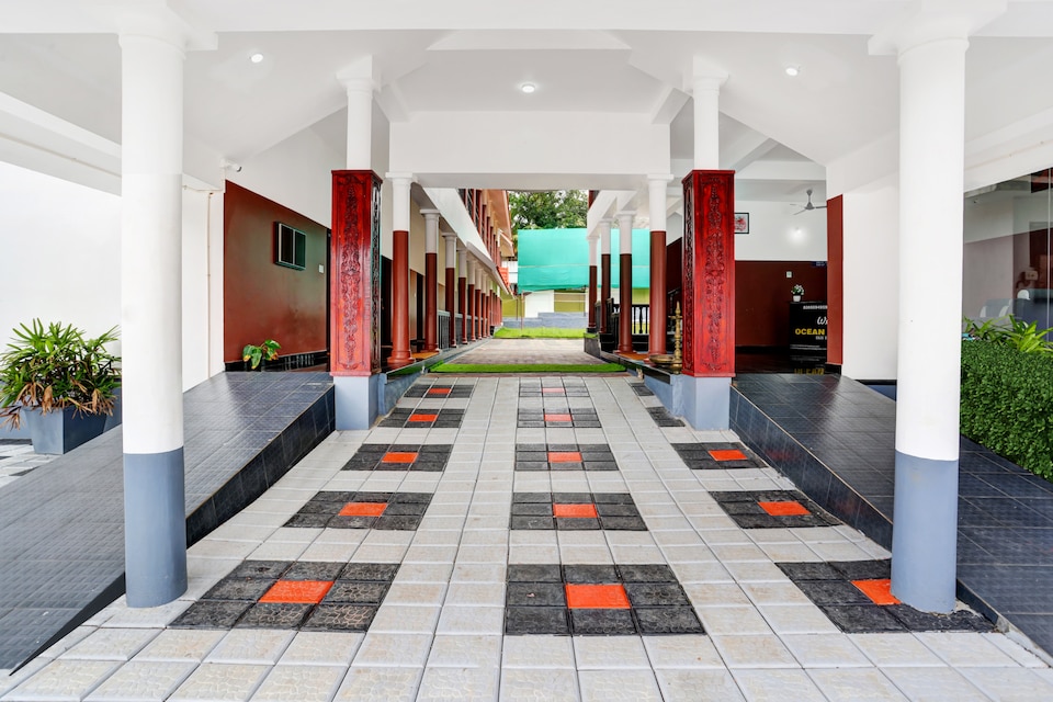 Hotel O Ocean Queen Palace Hotel, Kovalam Kerala, Kovalam