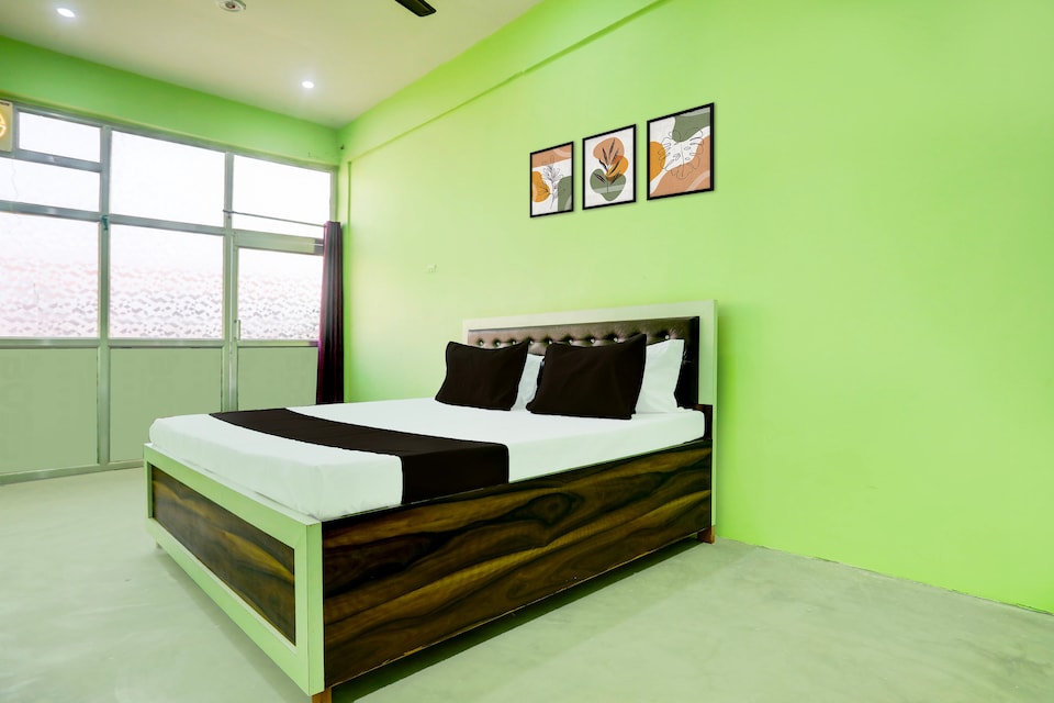 Hotel Rama Guest house, Jhusi, Prayagraj