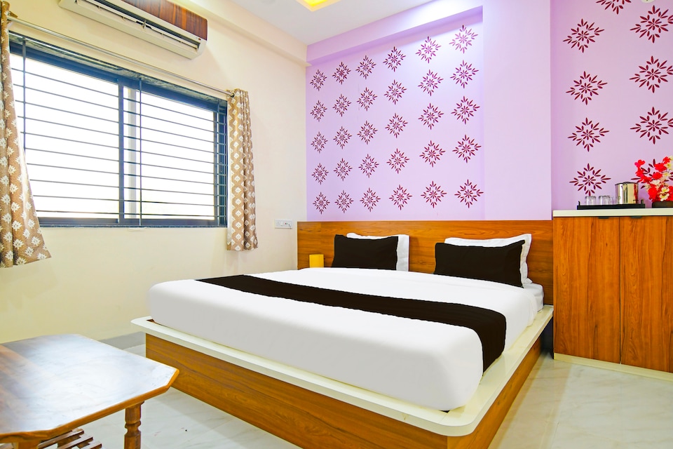 Hotel O Chirag Inn, Rajender Nagar, Indore