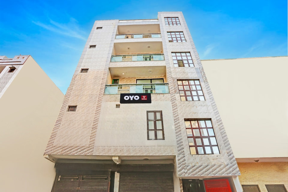 Hotel O M B residency, Greater Kailash Delhi, Delhi