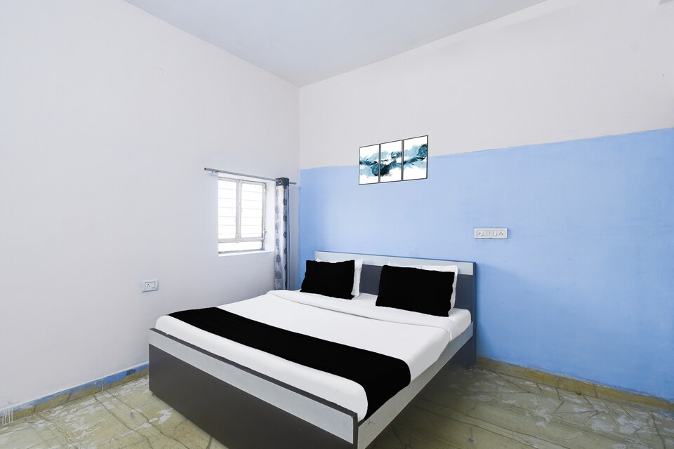 Hotel O Shri Ganesham, Sindhi Camp, Jaipur