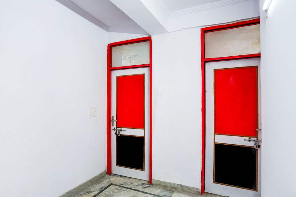 Hotel O Maharaja Near By Vinayak Hospital Gali No-5, Noida City, Noida