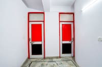 OYO 830018 Maharaja Hotel