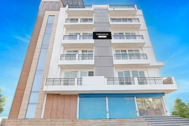 Super Townhouse Sector 62 Gurgaon Near World Mark