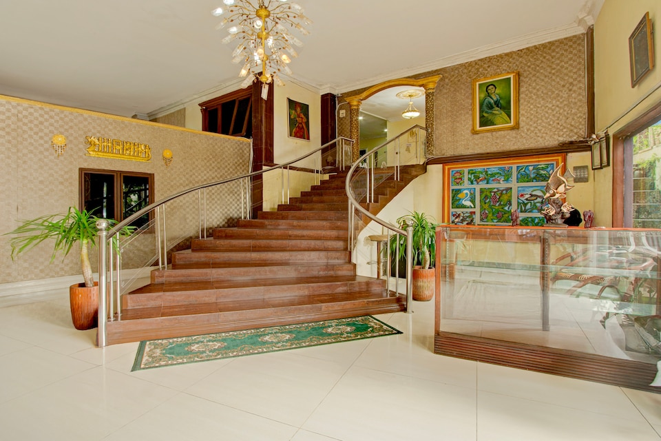 Collection O Puncak Bogor Near Taman Safari Indonesia Formerly Hotel Andalus, Puncak Bogor, Bogor
