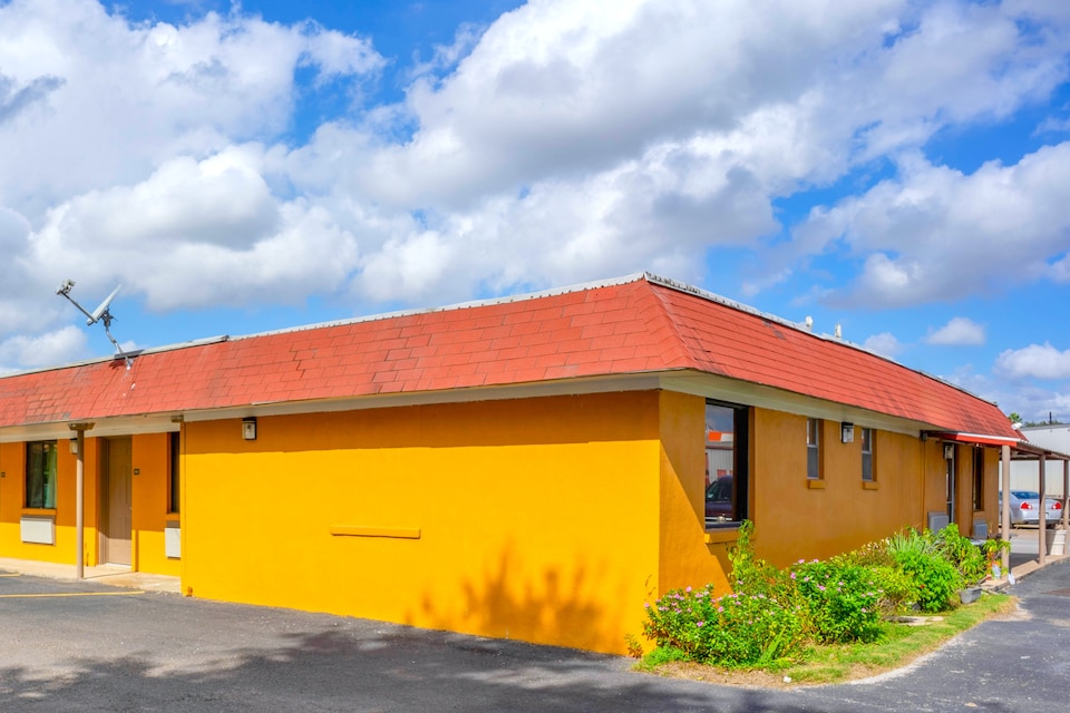 Budget Inn By OYO Edinburg Hwy 281, Edinburg, TX, Edinburg, TX