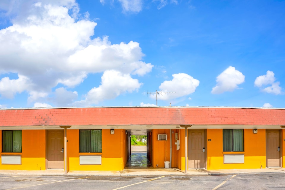Budget Inn By OYO Edinburg Hwy 281, Edinburg, TX, Edinburg, TX