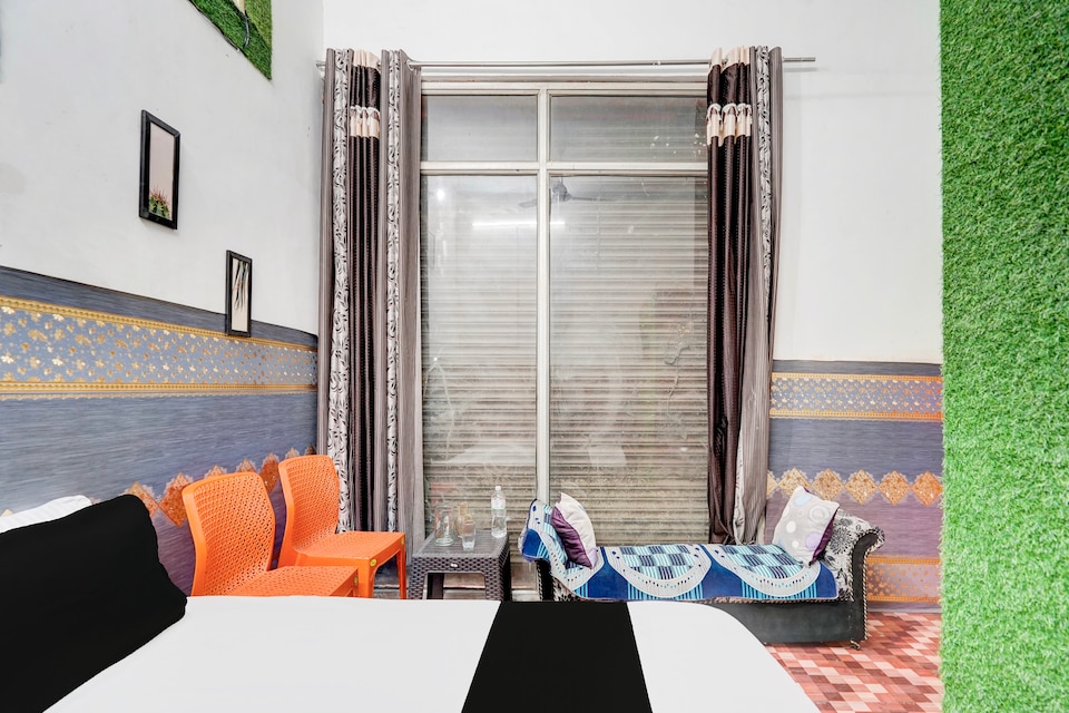 Hotel O BLACK DIAMOND, Ghaziabad City, Ghaziabad