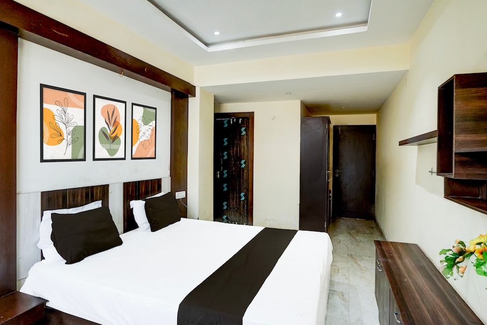 Hotel 83005 O SS Palace, Tatibandh Road, Raipur