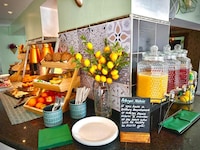 Warwickshire Park Hotel Kenilworth by Belvilla