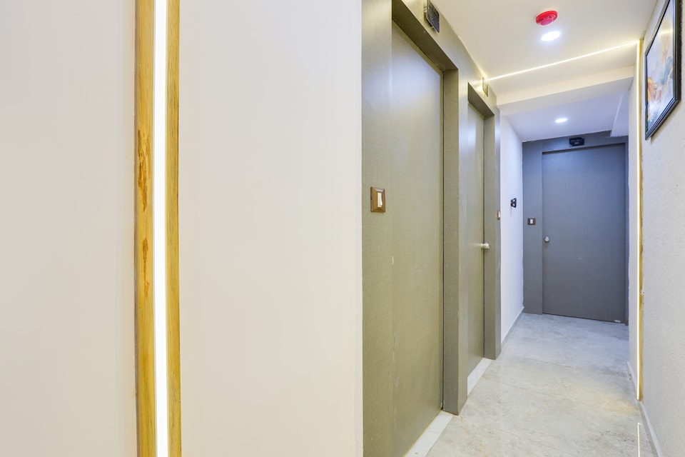 Hotel O New A1, Ashram Road Ahmedabad, Ahmedabad