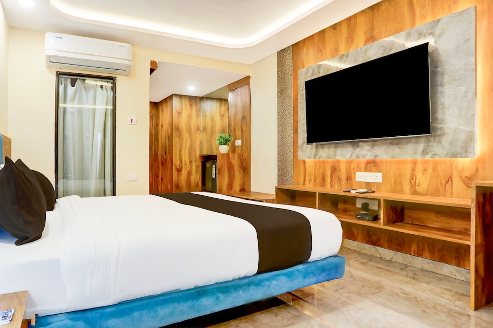 Super Townhouse Oak Dhanbad Near SSLNT College Formerly Kapson, Dhanbad, Dhanbad