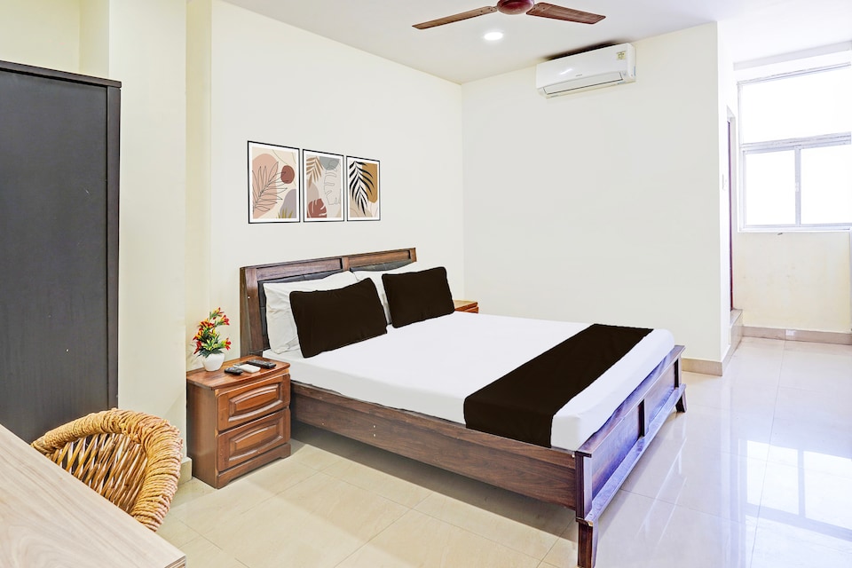 Super Collection O Guduvancheri Railway Station, GST Chennai, Chennai