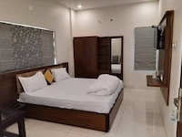 Townhouse Oak BMTC Bus Terminal