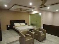 Townhouse Oak BMTC Bus Terminal