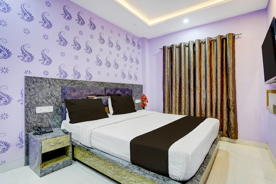 Super Collection O Godowliya Varanasi, Godowlia, Varanasi