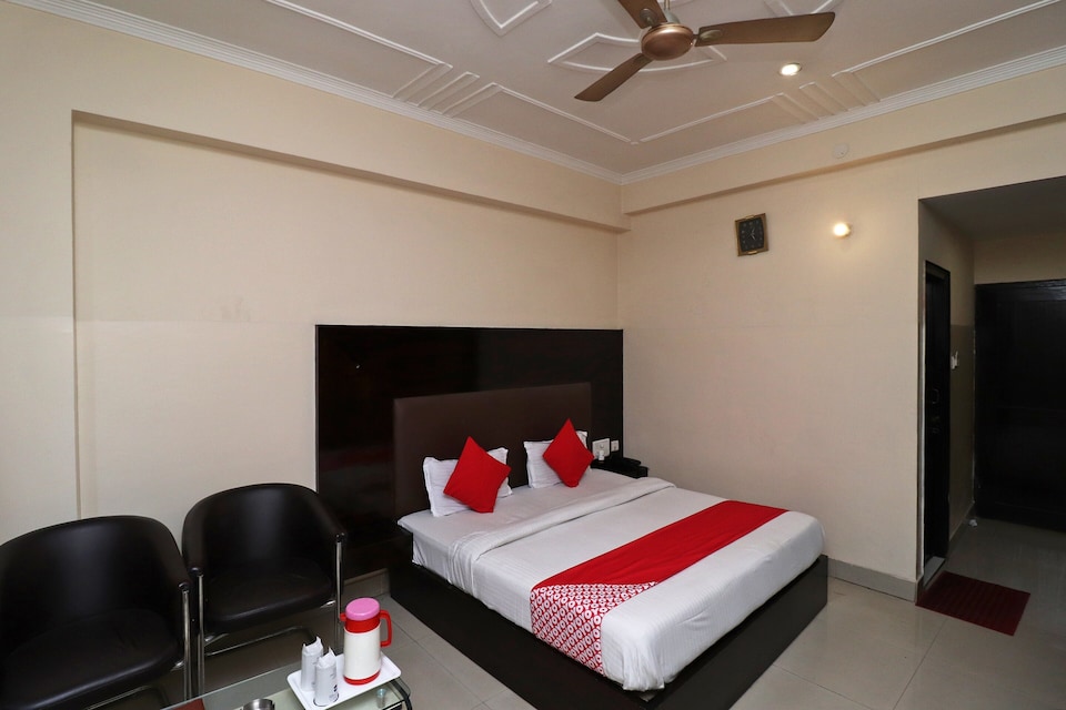 OYO 1943 Hotel Dream Land Deluxe, SIDCUL-BHEL-Bahadarabad, Haridwar