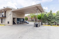 Best Motel By OYO Chicago I-90