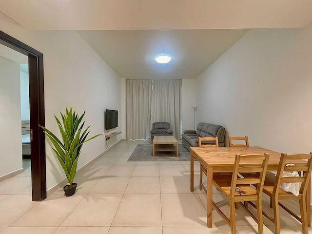 OYO 1401 Home 1 BR With Spacious Rooms View Towards Airport