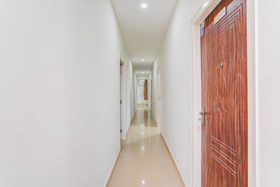 Hotel O HMR Inn, Hebbal Bangalore, Bangalore