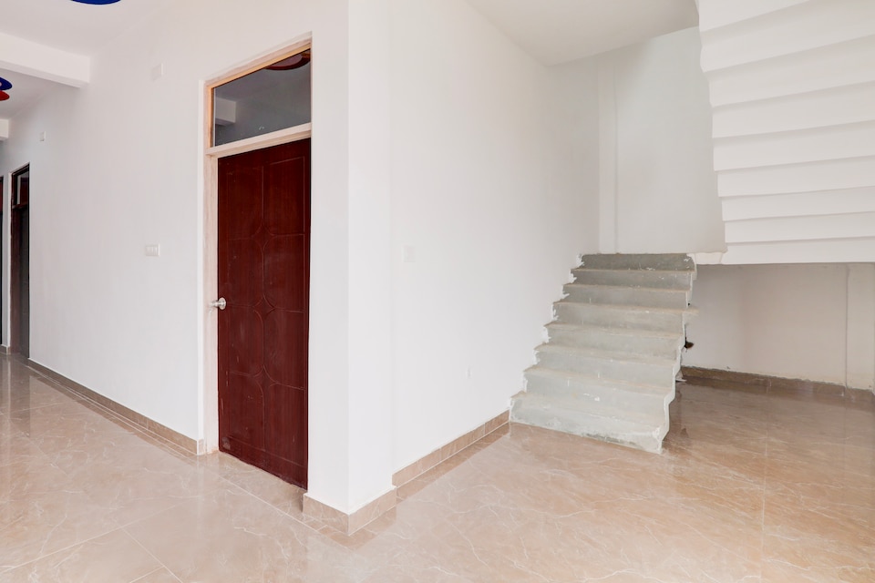 Hotel O Little Star, Airport Lucknow, Lucknow