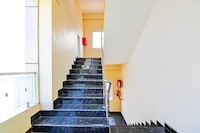 Super Townhouse Dwarakanagar Near Gurudwara