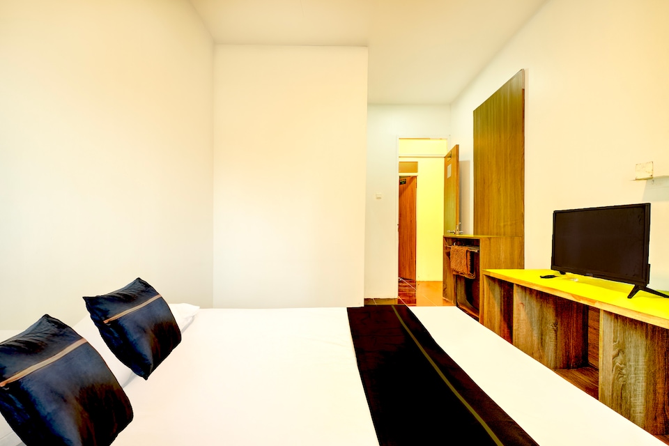 Collection O Bogor Puncak Near Gunung Mas Formerly Villa Bunga Bunga, Bogor Puncak, Kabupaten Bogor