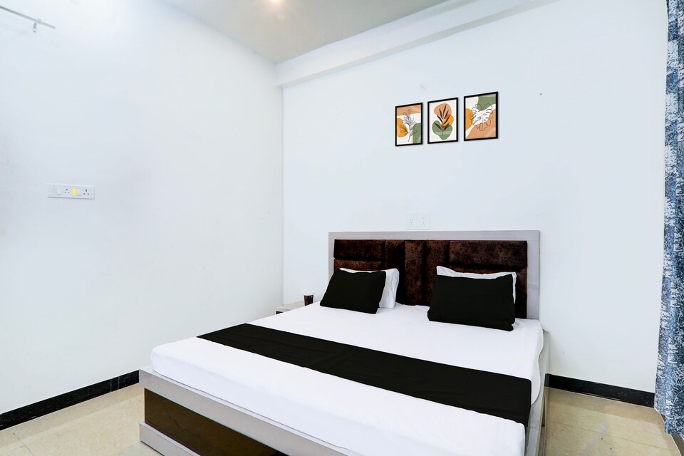 Hotel O Raj Deluxe And Restaurant, Rambagh Allahabad, Prayagraj