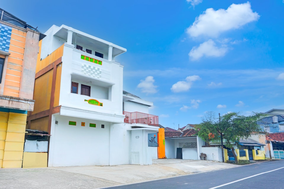 Hotel O Teluk Betung Near Water Park Lembah Hijau Formerly Kanajiwa Guesthouse 1, Bandar Lampung, Bandar Lampung