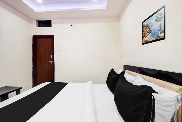 Hotel O 83023 Balaji Residency