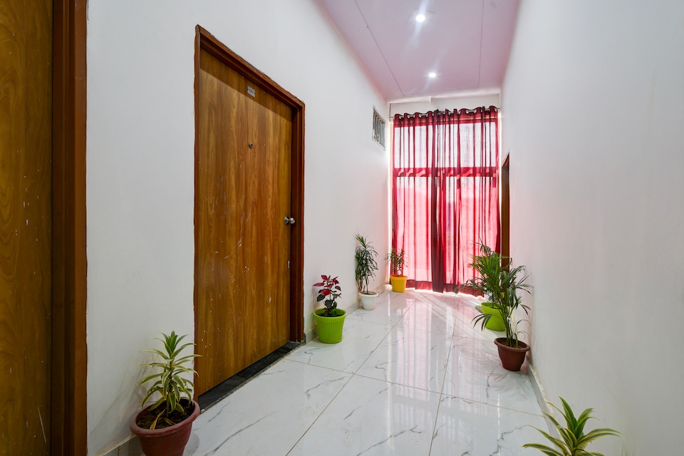Hotel O Mansha Residency , Faridabad, Faridabad