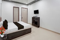 Townhouse Oak Char Dham Vrindavan