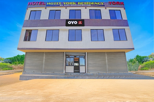Super Hotel O by OYO York Residency