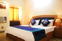 OYO Hotel Queens Inn Near Kingdom Of Dreams